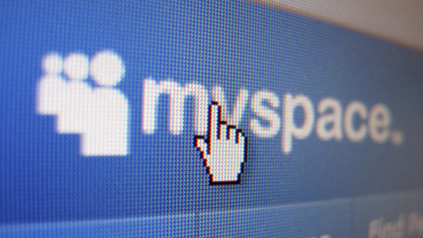 Rise and Fall of Myspace: A Pioneering Social Media Platform - Founder ...